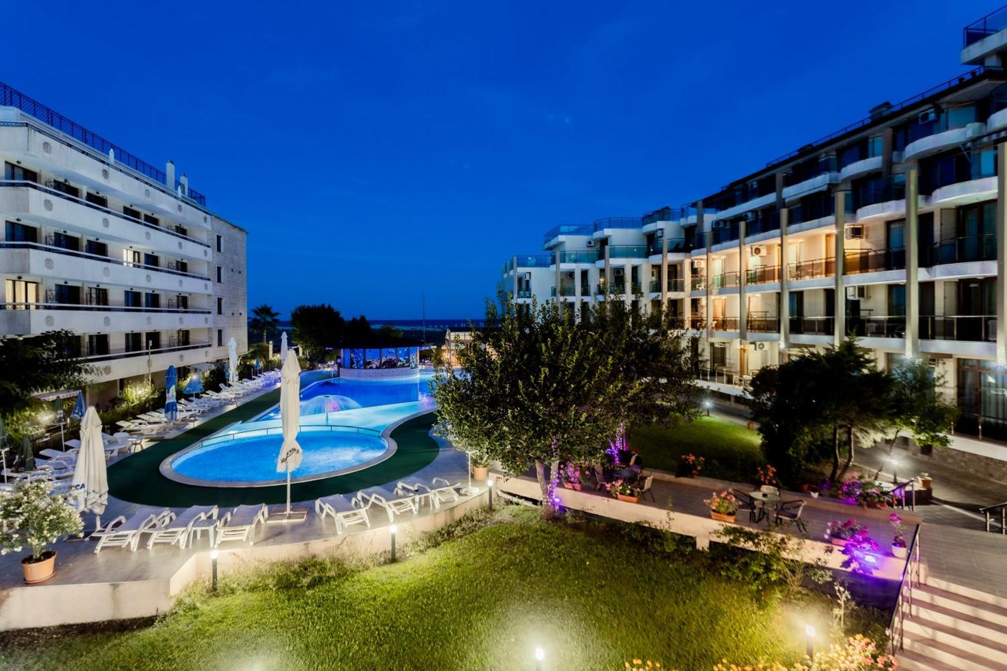 Aparthotel Hotel Prestige City II Приморсько Екстер'єр фото