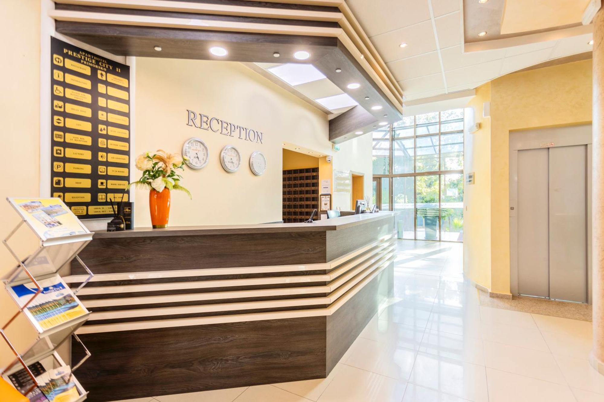 Aparthotel Hotel Prestige City II Приморсько Екстер'єр фото